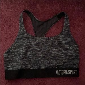 Victoria Secret sports bra no padding